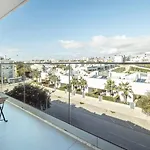 アパート Penthouse Isabela Vistamar - Rooftop & Jacuzzi アルブフェイラ