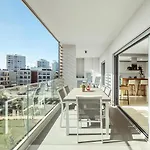 Penthouse Isabela Vistamar - Rooftop & Jacuzzi アルブフェイラ
