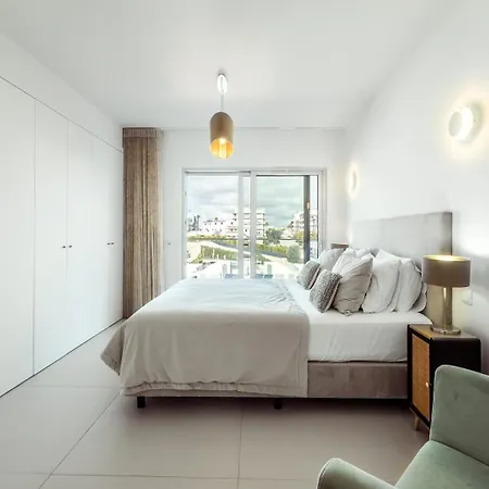 아파트 Penthouse Isabela Vistamar - Rooftop & Jacuzzi 알부페이라