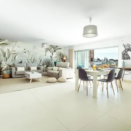 Penthouse Isabela Vistamar - Rooftop & Jacuzzi אלבופיירה