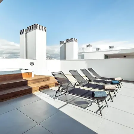 Penthouse Isabela Vistamar - Rooftop & Jacuzzi 알부페이라
