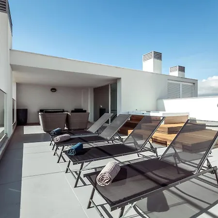 Penthouse Isabela Vistamar - Rooftop & Jacuzzi 아파트